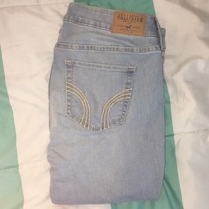 Hollister light wash super skinny jeans